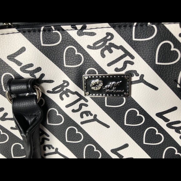 SOLD!Luv Betsey by Betsey Johnson LBBREANN Satchel - Picture 7 of 8